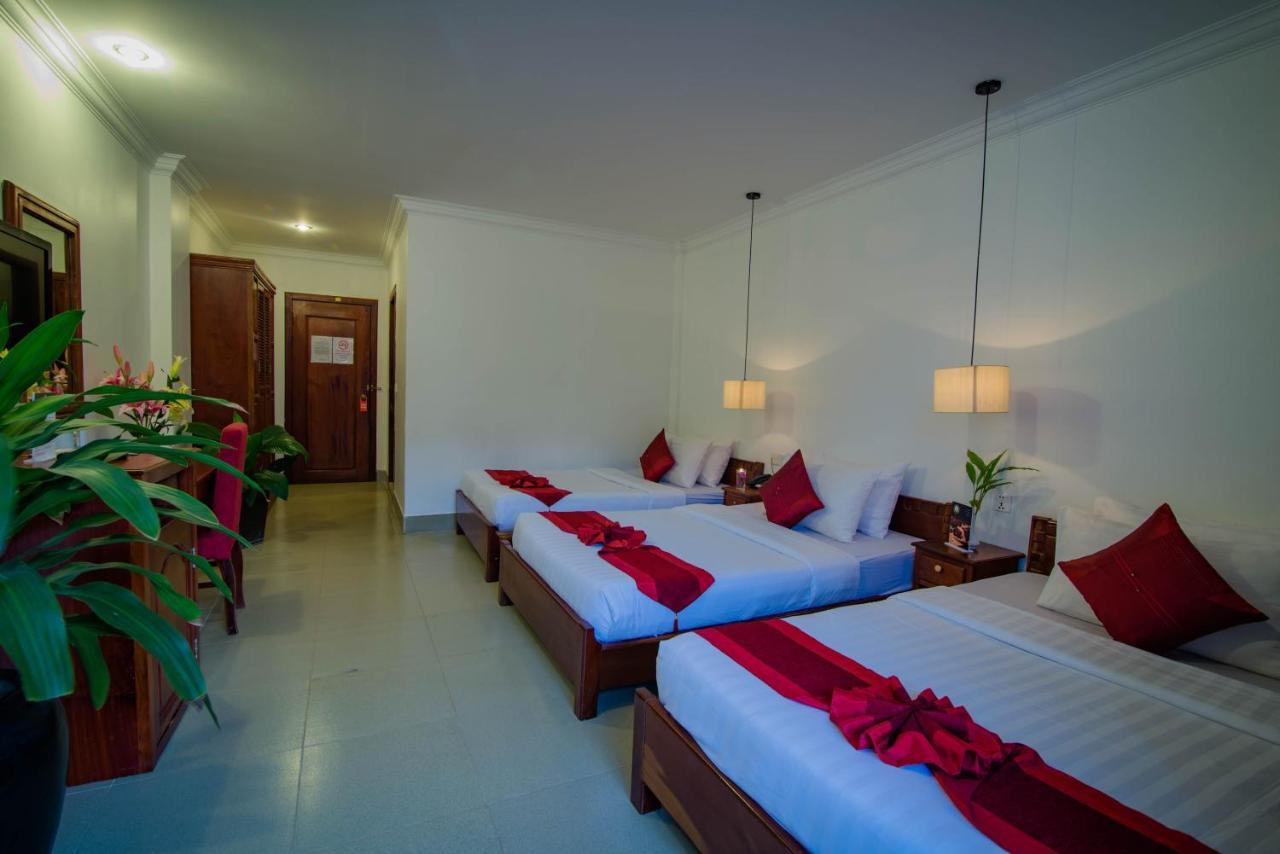 Mekong Angkor Deluxe Hotel Siem Reap Room photo