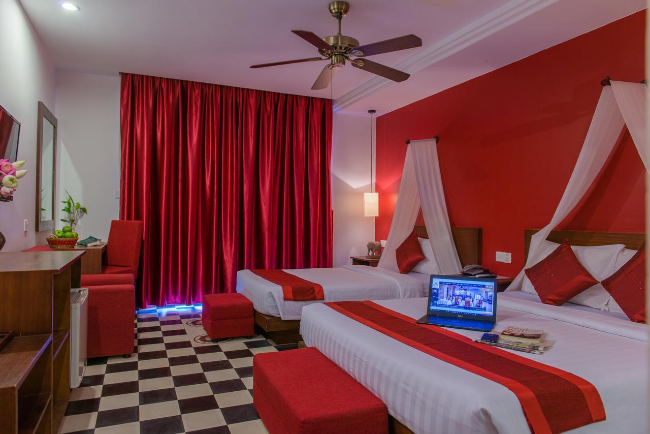 Mekong Angkor Deluxe Hotel Siem Reap Room photo